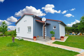 House Mirna 2177